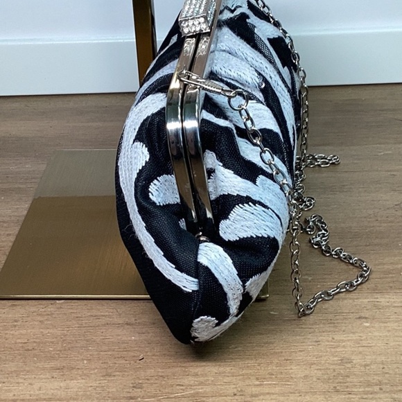 Lulu Townsend Black and Silver Sequins Clutch / Shoulder Bag with Floral Design - Picture 4 of 8